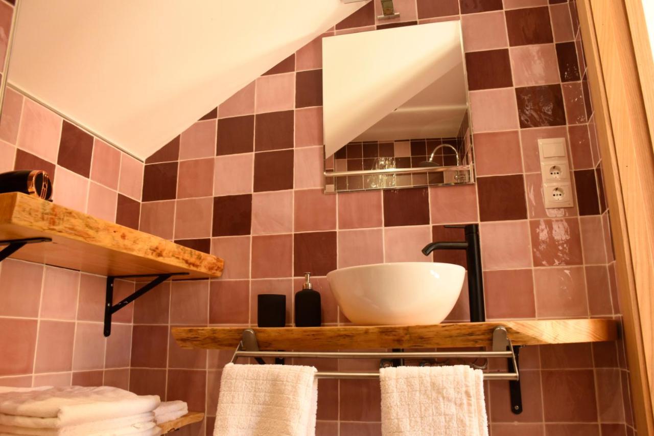 Apartamentos Tierra Y Arte Santoña Exteriör bild